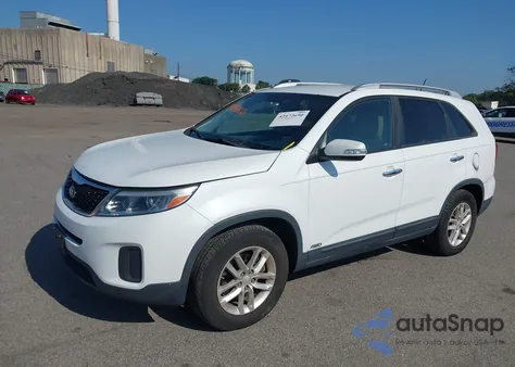 2015 Kia Sorento Lx V6 z USA, uszkodzony, nr VIN 5XYKTDA75FG659696